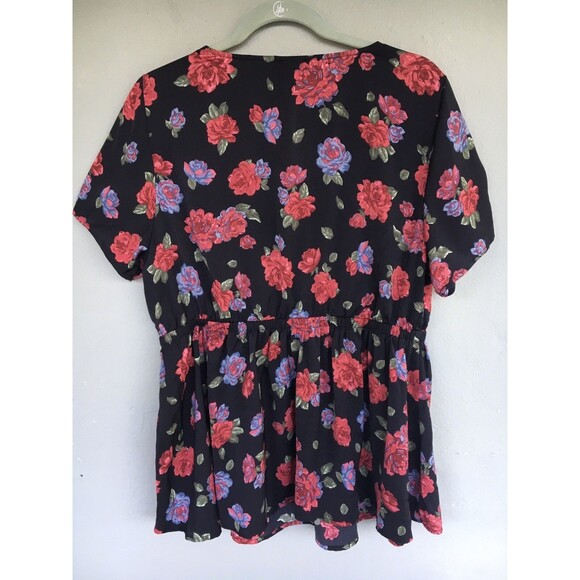 Torrid Babydoll Top Womens 1X 14/16 Black Floral V Neck Surplice Romantic Witchy - Picture 9 of 12